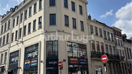 Local commercial à louer à Lille Centre - 259 m² en rez-de-chaussée, ERP et forte visibilité - Offre immobilière - Arthur Loyd