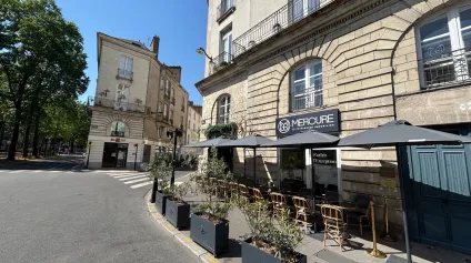 Location local commercial rénové avec vitrine Nantes centre 150 m2 - Offre immobilière - Arthur Loyd