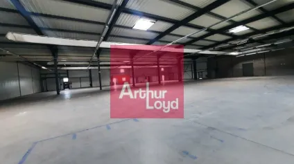 CLERMONT FERRAND A LOUER LOCAL D'ACTIVITÉ 2 364 M² - 1 QUAI - Offre immobilière - Arthur Loyd