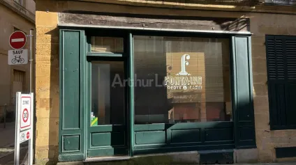 LOCAL COMMERCIAL à LOUER de 65 m² - Offre immobilière - Arthur Loyd