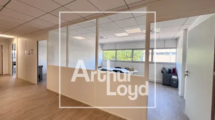 BUREAUX A LOUER - NIMES SUD - PARC GEORGES BESSE AVEC PARKING - Offre immobilière - Arthur Loyd