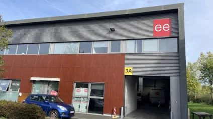 Local d activité à louer à Saint-Etienne-de-Montluc dans parc récent - Offre immobilière - Arthur Loyd