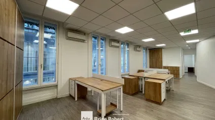 Bureaux à louer Lyon 2ème en centre-ville avec climatisation réversible - Offre immobilière - Arthur Loyd