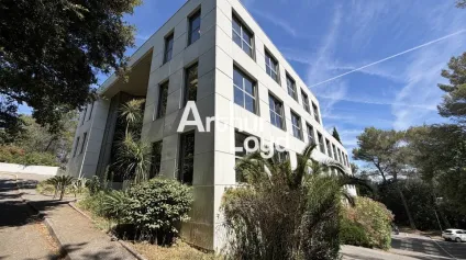 Vente bureaux cloisonnés et en rez-de-chaussée - Offre immobilière - Arthur Loyd