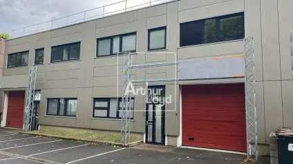BONDOUFLE - PETITS ENTREPOTS A LOUER - Offre immobilière - Arthur Loyd