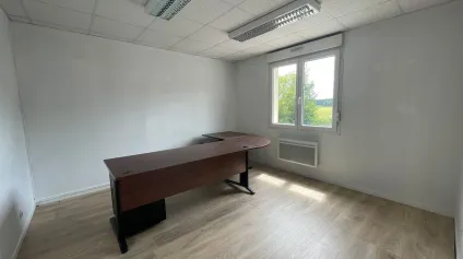 Bureaux à louer à EVREUX 27000 - Offre immobilière - Arthur Loyd