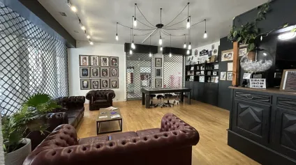 LOCAL COMMERCIAL à LOUER de 120.26 m² - Offre immobilière - Arthur Loyd