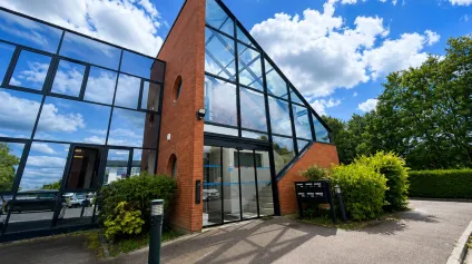Bureaux à louer à MONT SAINT AIGNAN 76130 - Offre immobilière - Arthur Loyd