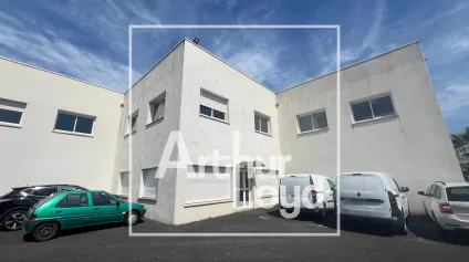 LOCATION BUREAUX PARC AÉROPORT PÉROLS - PARKINGS - Offre immobilière - Arthur Loyd