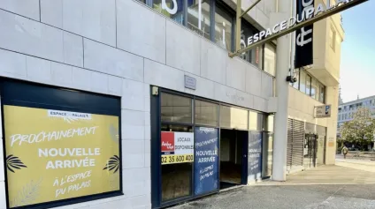 Locaux commerciaux à louer à ROUEN 76000 - Offre immobilière - Arthur Loyd