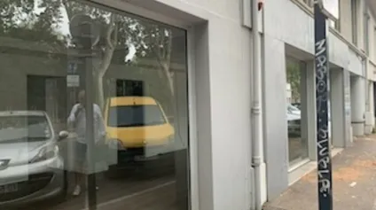 AVIGNON - LOCAL COMMERCIAL DE 138 m² EN PIED D'IMMEUBLE - AXE PASSANT - Offre immobilière - Arthur Loyd