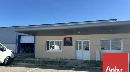 MONTÉLIMAR - ZONE DE FORTUNEAU - A LOUER LOCAL D'ACTIVITÉ AVEC BUREAUX - Offre immobilière - Arthur Loyd