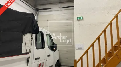 Petite surface de stockage à louer - MOISSY CRAMAYEL - Offre immobilière - Arthur Loyd