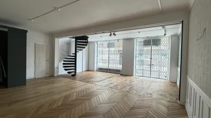 LOCAL COMMERCIAL - REIMS CENTRE - À LOUER - Offre immobilière - Arthur Loyd