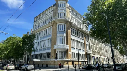 A LOUER - LE HAVRE - PLACE LÉON MEYER - BUREAUX - ERP 5 TYPE R - Offre immobilière - Arthur Loyd