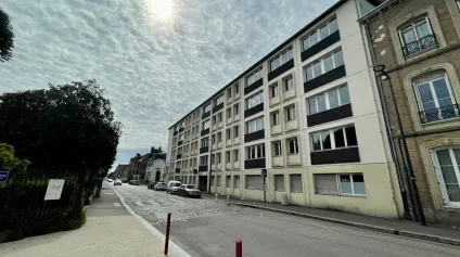 Bureaux à louer à ELBEUF 76500 - Offre immobilière - Arthur Loyd