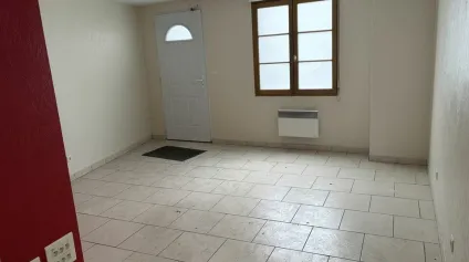 A louer - Local d'activité de 273 m² avec bureau et espace extérieur  Accès fonctionnel - Offre immobilière - Arthur Loyd