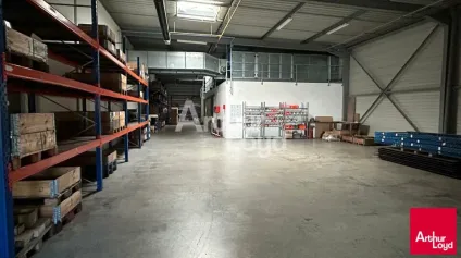 PROCHE SELLES SUR CHER - LOCATION LOCAL D'ACTIVITÉ DE 1 731 M² - ACCÈS A85 A 11 KM - Offre immobilière - Arthur Loyd