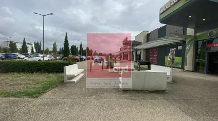 Local commercial de 740 m² à louer - Sens - Offre immobilière - Arthur Loyd