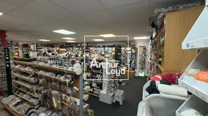 Local commercial à louer - 180 m2 - Montpellier - Offre immobilière - Arthur Loyd