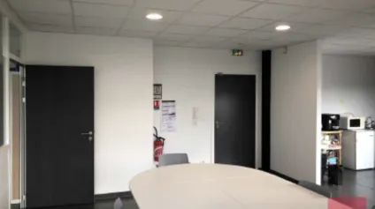 BUREAUX A VENDRE AVEC PARKINGS - MONTPELLIER PARC 2000 PROCHE TRAMWAY - Offre immobilière - Arthur Loyd