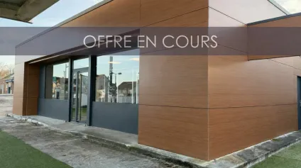 A LOUER - SAINT-DOULCHARD - EMPLACEMENT COMMERCIAL - EXCLUSIVITE - Offre immobilière - Arthur Loyd