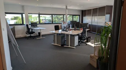 Bureaux à louer à Mérignac - 112,67 m² climatisés avec 5 parkings privatifs couverts - Offre immobilière - Arthur Loyd