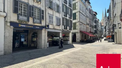 RARE BAYONNE RUE PIETONNE 130M2 A SAISIR - Offre immobilière - Arthur Loyd
