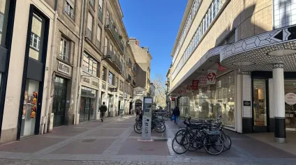 Cession locaux commerciaux Nantes proximité Galeries Lafayette 60 m2 - Offre immobilière - Arthur Loyd