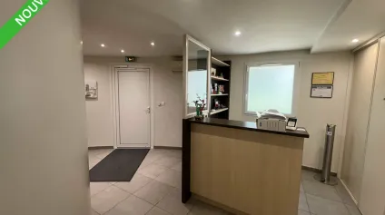 Bureau à vendre Valence Centre avec terrasse privative jardin et parking - Offre immobilière - Arthur Loyd