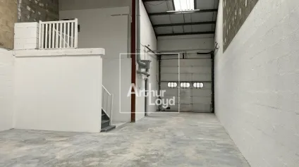 Locaux à louer - LISSES ZI de l' EGLANTIER - Offre immobilière - Arthur Loyd