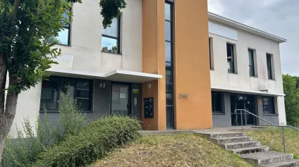 Bureaux à louer à Saint-Nazaire Ouest avec stationnements privatifs - Offre immobilière - Arthur Loyd