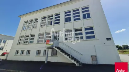CHATEAUROUX - DEOLS ZIAP - VENTE SITE D'ACTIVITE & DE BUREAUX 1600m² - 2355 - Offre immobilière - Arthur Loyd