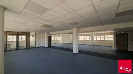 LOCATION BUREAUX 218M² GARE LE MANS - Offre immobilière - Arthur Loyd