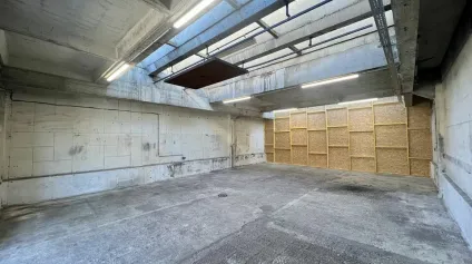 NOUVEAUTÉ - A LOUER ACCÈS DIRECT ENTREPÔT DE 100m2 ZONE INDUSTRIELLE ET PORTUAIRE DU HAVRE - Offre immobilière - Arthur Loyd