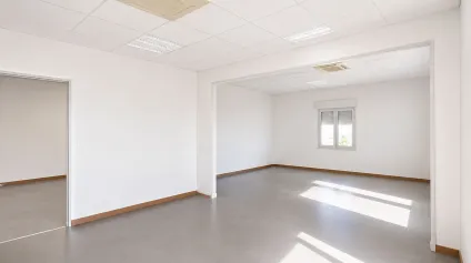 Bureaux à louer Congénies accès PMR et ascenseur plusieurs surfaces - Offre immobilière - Arthur Loyd