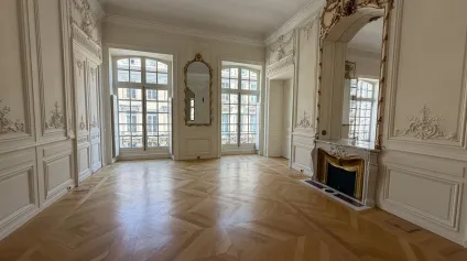 Bureaux à louer Bordeaux Triangle dOr dans immeuble classé et rénové - Offre immobilière - Arthur Loyd