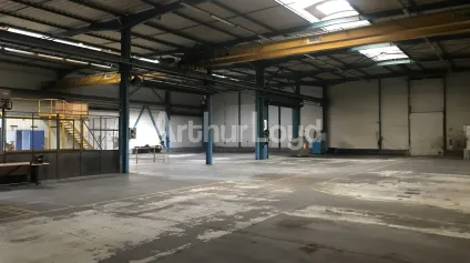 Entrepot en location a Somain avec accès autoroute et surfaces mixtes - Offre immobilière - Arthur Loyd