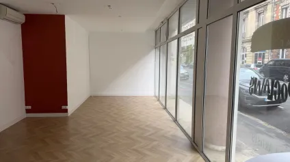 Bureaux à louer avec parking - 174 m² en rez-de-chaussée - Bordeaux Chartrons - Offre immobilière - Arthur Loyd