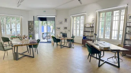 Bureaux à vendre ou à louer au coeur de Bordeaux dans un immeuble en pierre de caractère - Offre immobilière - Arthur Loyd
