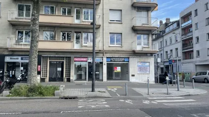 Locaux commerciaux à louer à ROUEN 76000 - Offre immobilière - Arthur Loyd