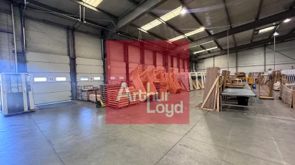 À louer Entrepôt logistique de 5 000 m² au Passage d'Agen - Offre immobilière - Arthur Loyd