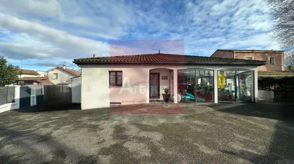 Local commercial Emplacement stratégique AGEN 140,50 m2 - Offre immobilière - Arthur Loyd