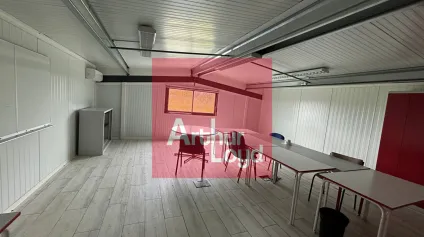 À LOUER LOCAL COMMERCIAL DE 140 M² AVEC SHOWROOM ET BUREAUX ZONE DYNAMIQUE À FOULAYRONNES - Offre immobilière - Arthur Loyd