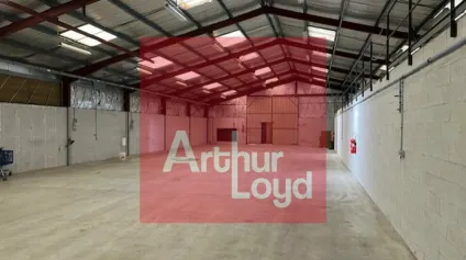 Ensemble immobilier d'activité de 2 185 m² sur terrain de 11 000 m² à vendre - Offre immobilière - Arthur Loyd