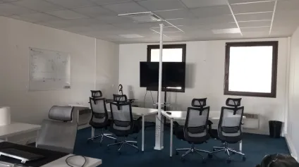 <br />A VENDRE - LIMOGES Centre-ville - Bureaux 242 m² normes PMR en parfait état + 2 places de parking<br /> - Offre immobilière - Arthur Loyd