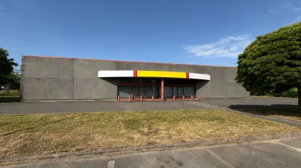 A VENDRE LOCAL COMMERCIAL 1 1198 M2 MAIGNELAY MONTIGNY - Offre immobilière - Arthur Loyd