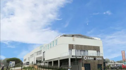LOCAUX COMMERCIAUX - À VENDRE - À LOUER - PORNIC - Offre immobilière - Arthur Loyd