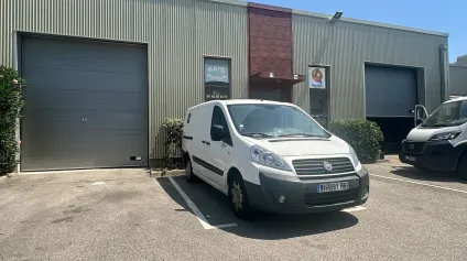 Local d'activités à LOUER sur la ZI DES ESTROUBLANS a VITROLLES - Offre immobilière - Arthur Loyd