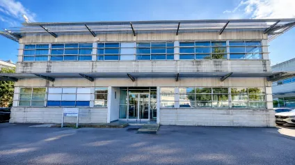 Bureaux et atelier à vendre à Nîmes quartier d affaires Ville Active - Offre immobilière - Arthur Loyd